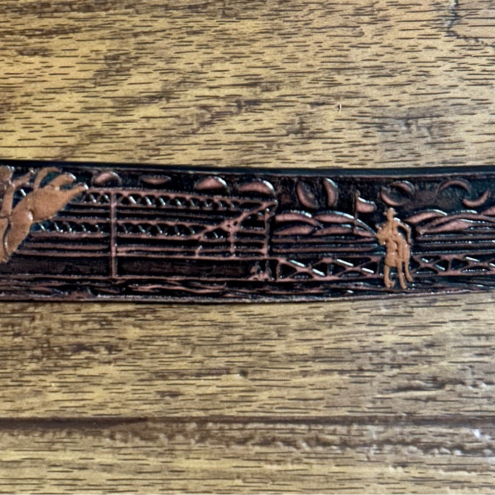 Nocona ~Boy's Size 26 ~Bull Rider Belt Buckle W/ Brown Rodeo Scene Leather Belt - Picture 5 of 9